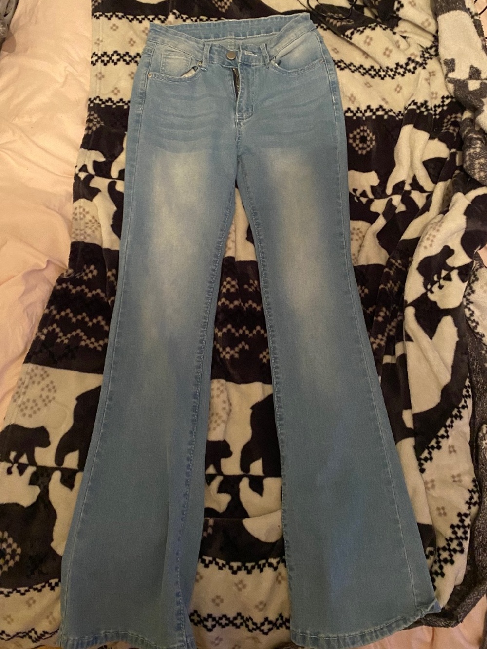 Thrifted y2K bootcut light wash jeans